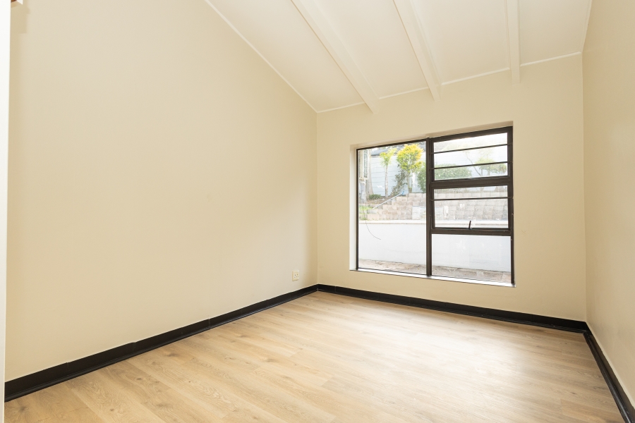 4 Bedroom Property for Sale in Selbourne Western Cape
